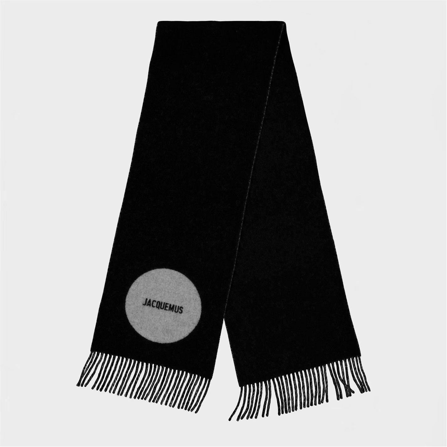 Jacquemus o1g2r1mq0426 Size: OS / Knitted Scarf in Black Size ONE SIZE - 1 Thumbnail