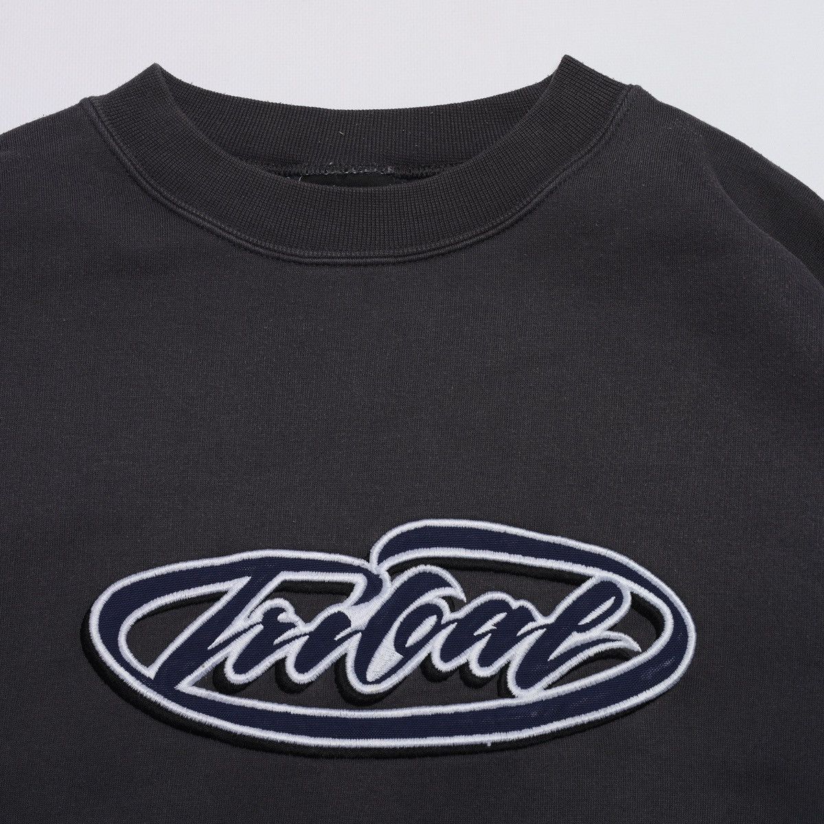 Tribal Streetwear Vintage Tribal Center Logo Sweatshirt Size US XL / EU 56 / 4 - 4 Thumbnail
