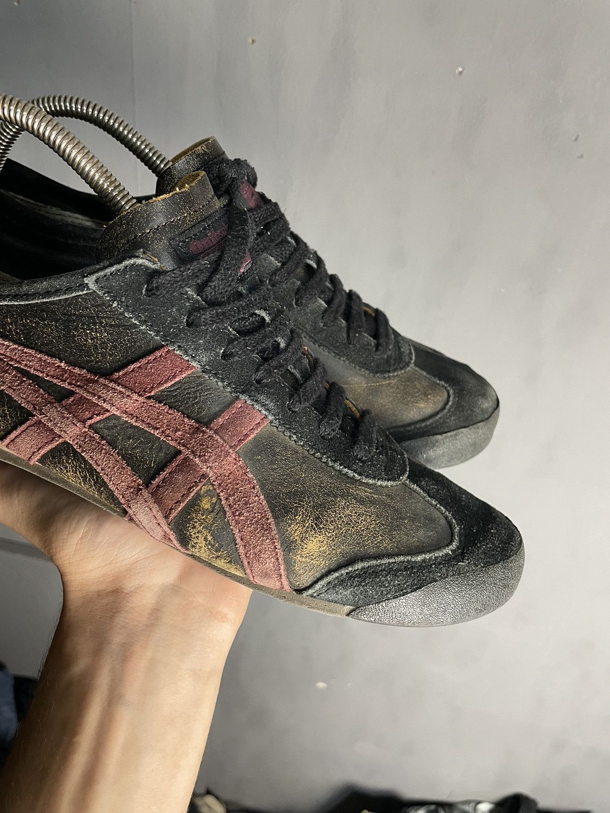 Asics Vintage Asics Onitsuka Tiger Mexico 66 Sneakers Size US 9 / EU 42 - 2 Thumbnail