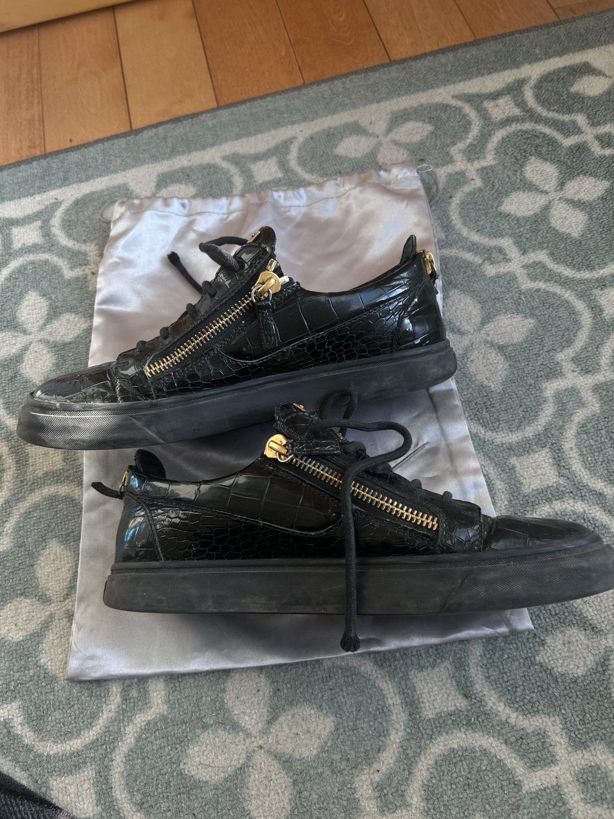 Giuseppe Zanotti Giuseppe Zanotti “Frankie” Crocodile Black Leather with Gold Size US 9 / EU 42 - 7 Thumbnail