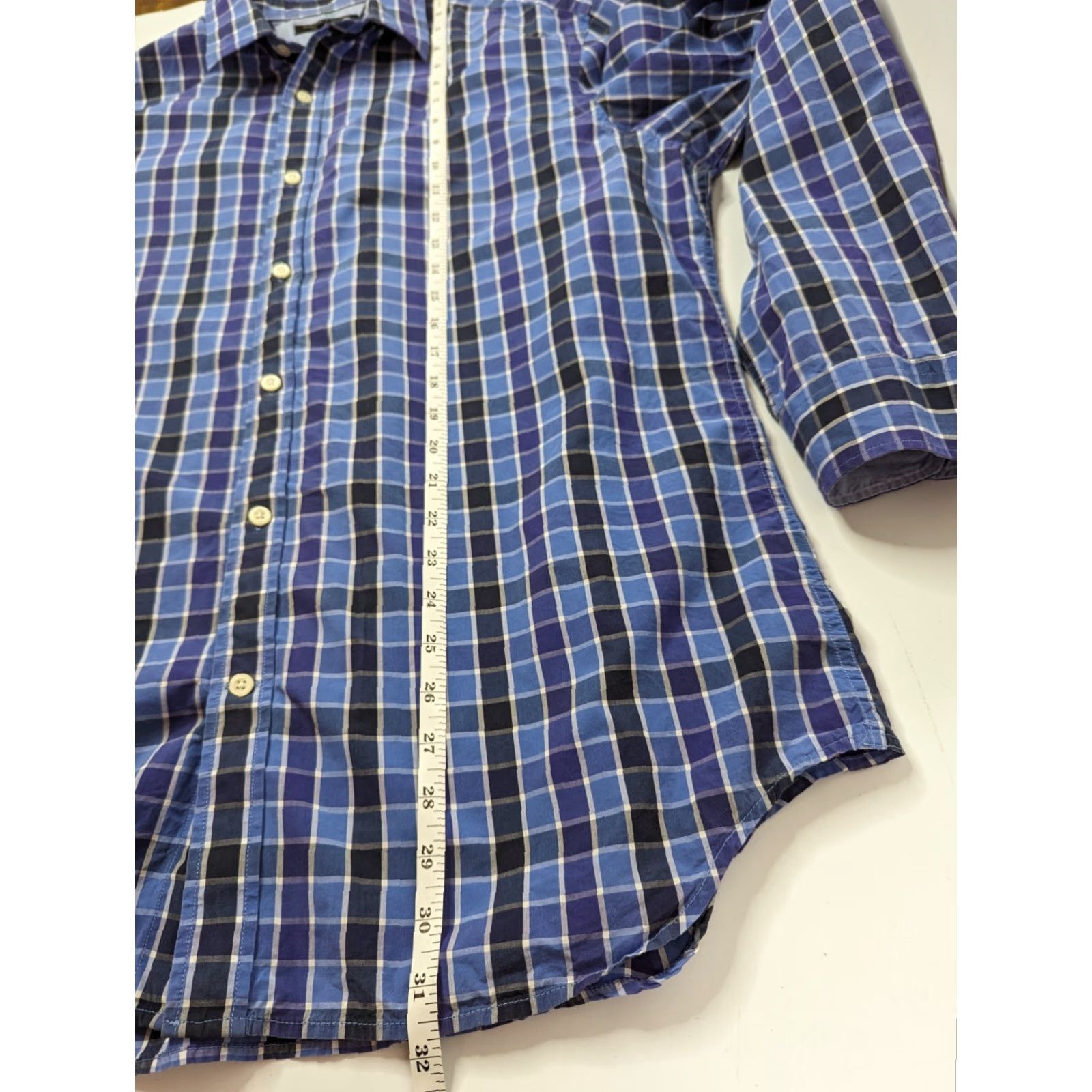 Banana Republic VINTAGE: No Banana Republic Soft Wash Slim Fit Button Shirt Mens XL Blue Plaid (Defect) Button-Up Shirt Mens XL Blue Plaid N/A Size US XL / EU 56 / 4 - 7 Thumbnail
