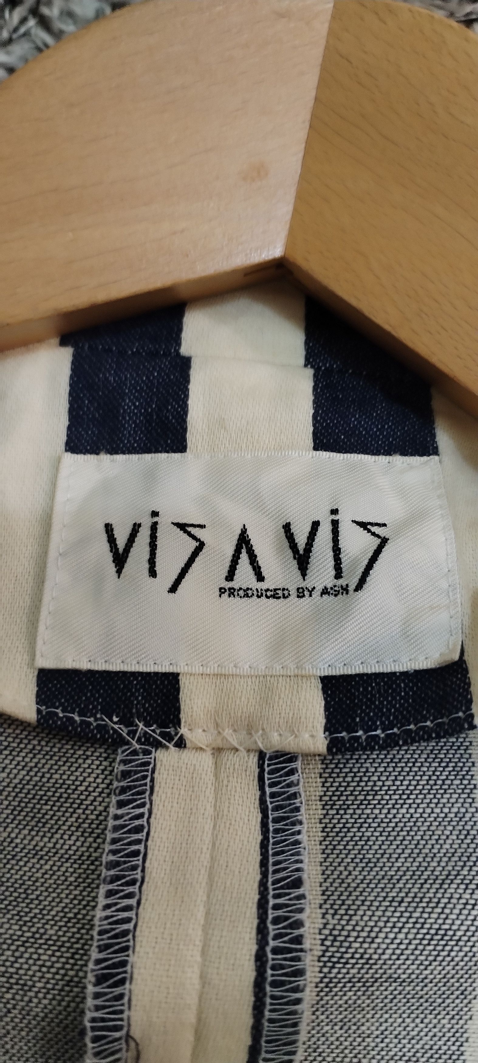 Japanese Brand Vis A Vis by ASH Size L / US 10 / IT 46 - 8 Thumbnail