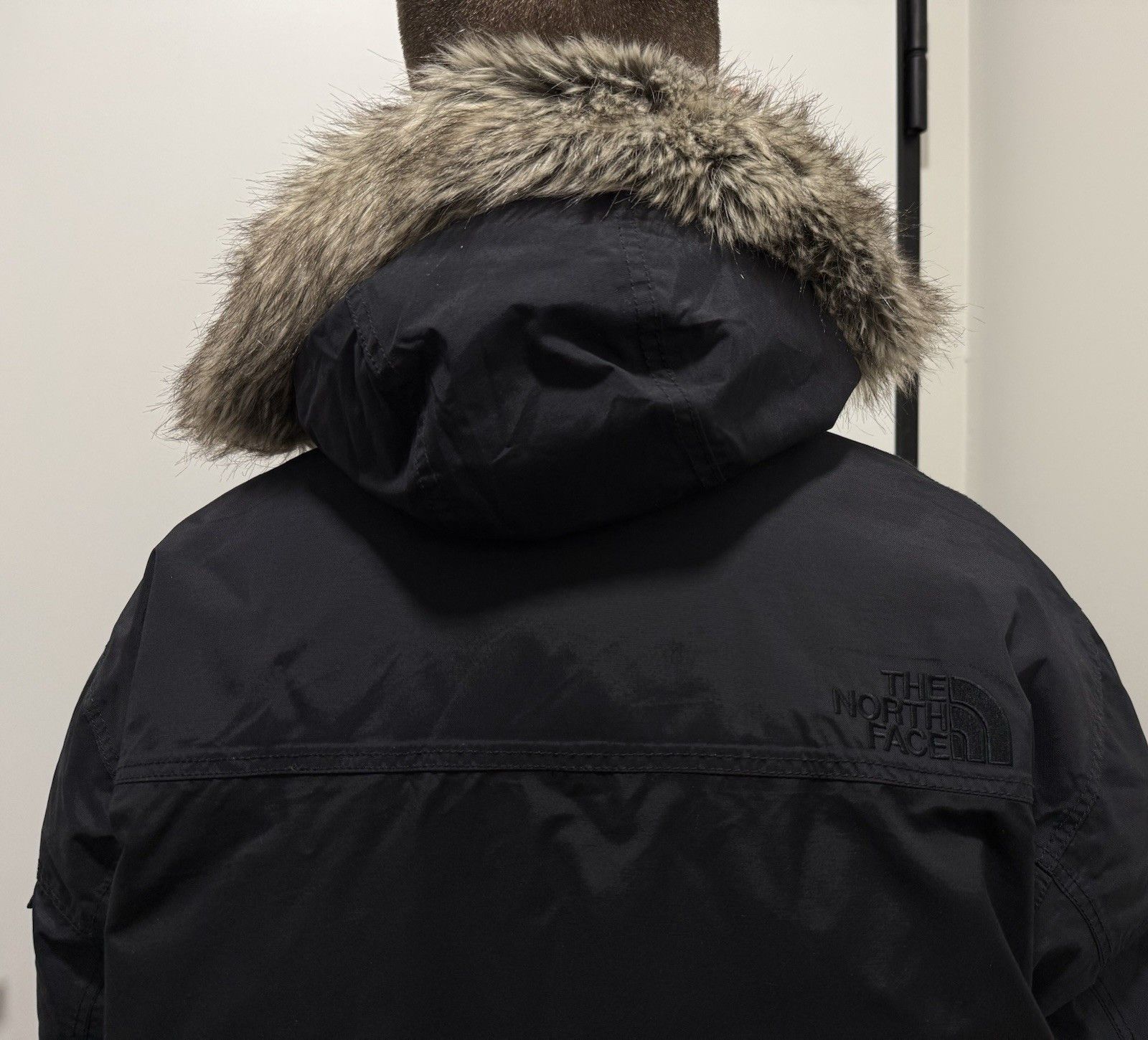 The North Face The North Face Men`s McMurdo Down Hooded Outdoor Jacket Size US XL / EU 56 / 4 - 8 Thumbnail