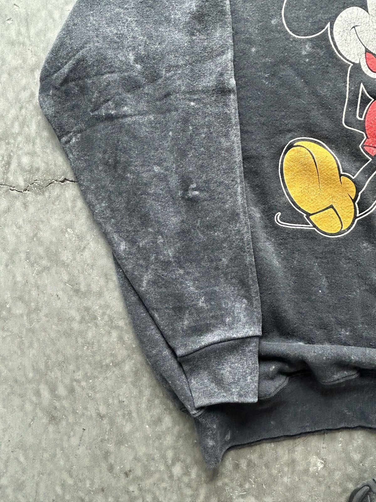 Disney Vintage 90s Mickey Mouse Raglan Sweatshirt Size US XL / EU 56 / 4 - 3 Thumbnail