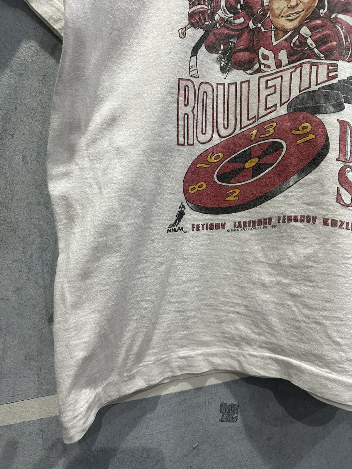 NHL × Vintage Vintage NHL Russian Roulette Detroit Style T-shirt Size US M / EU 48-50 / 2 - 7 Thumbnail