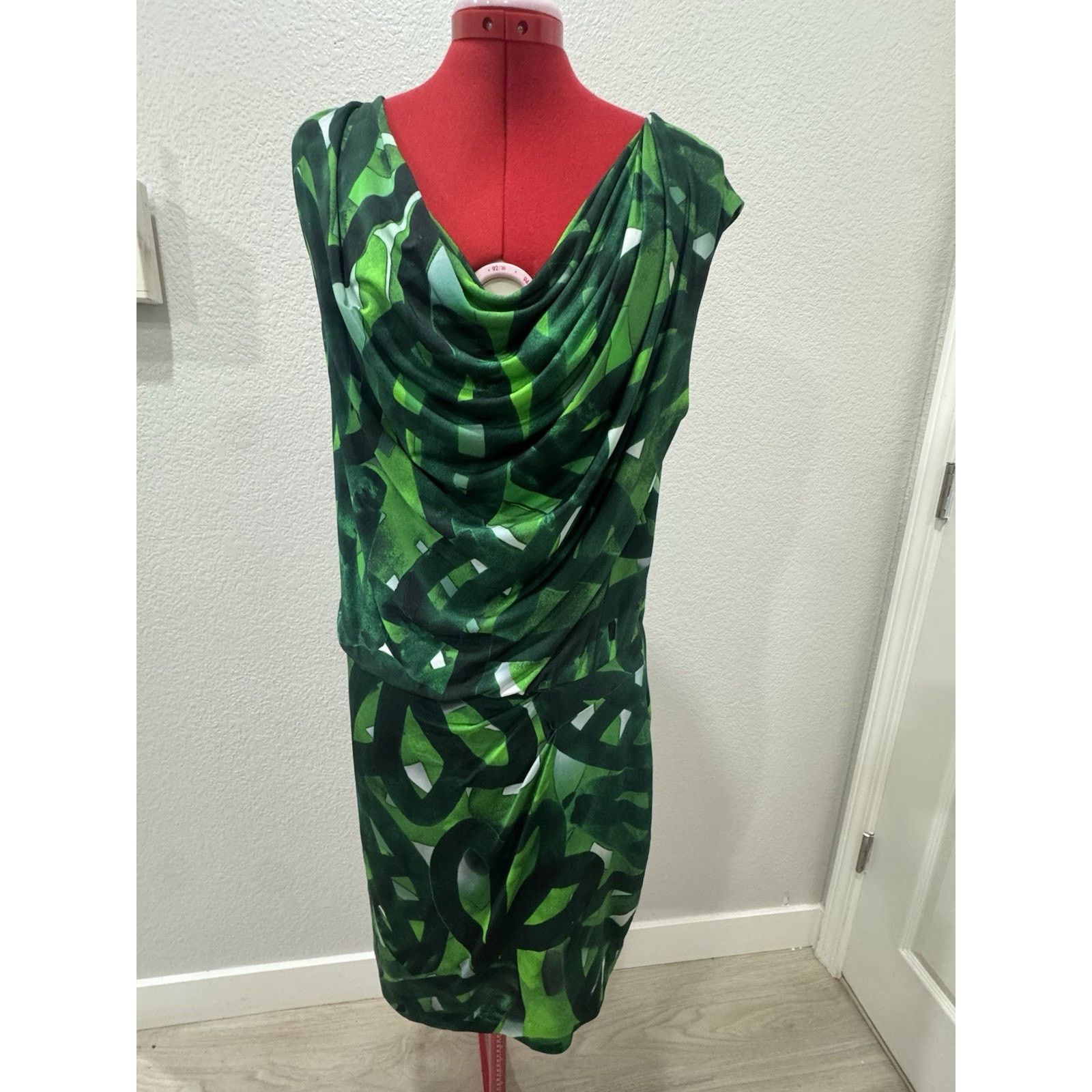 Escada ESCADA Elira Multi Green Cowl Neck/Sz 40 US 12 Size XL / US 12-14 / IT 48-50 - 1 Thumbnail