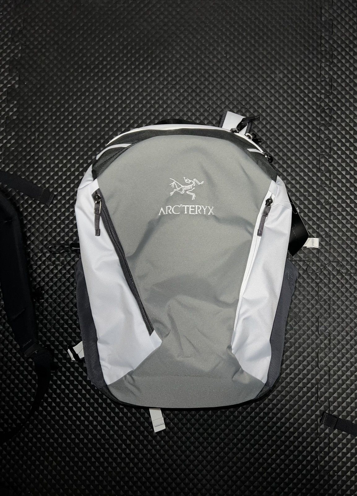image of Arcteryx x Beams Plus Arc’Teryx X Beams Mantis 26 Backpack in Grey, Men's