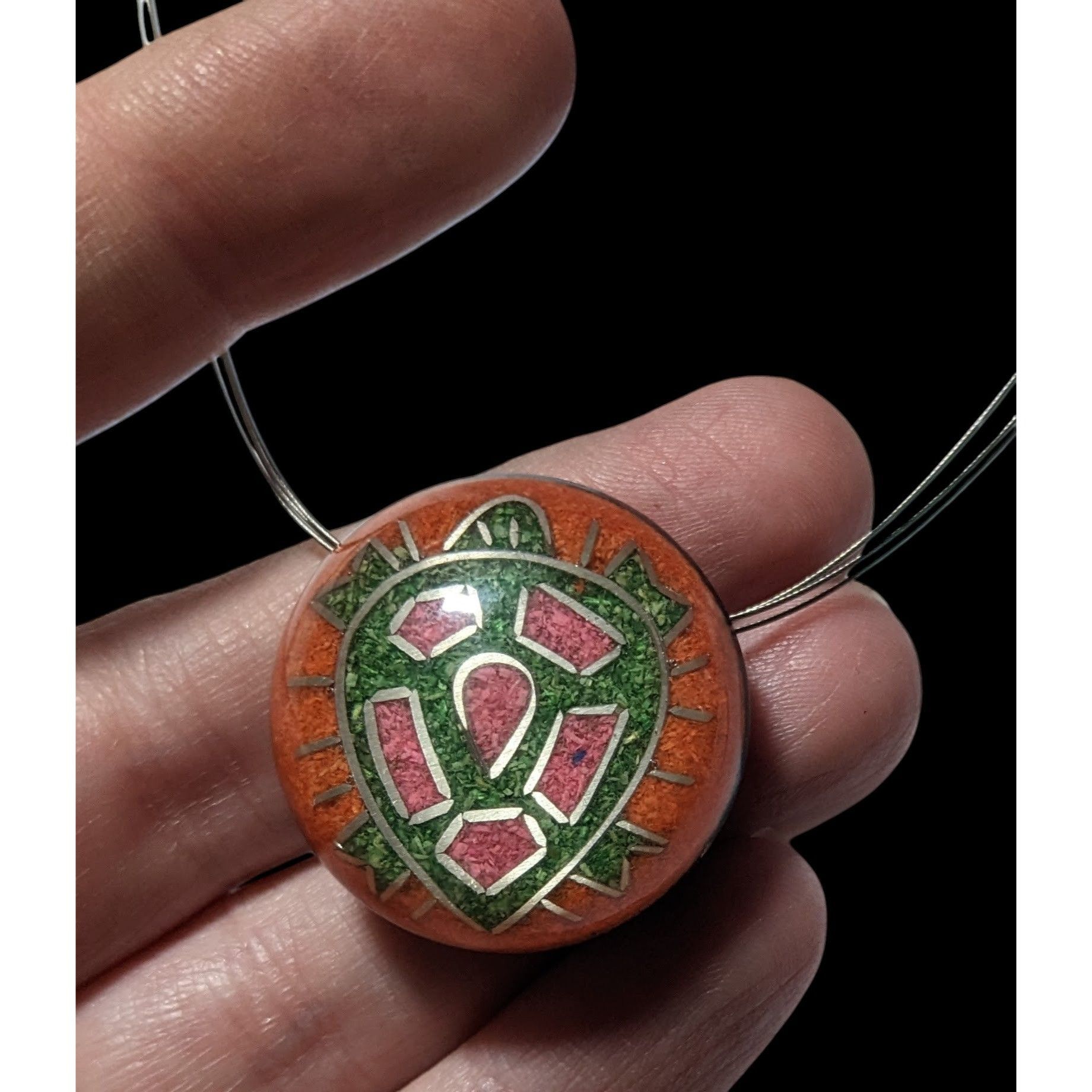 Other Vintage Southwestern Crushed Stone In Resin Turtle Pendant N Size ONE SIZE - 4 Thumbnail