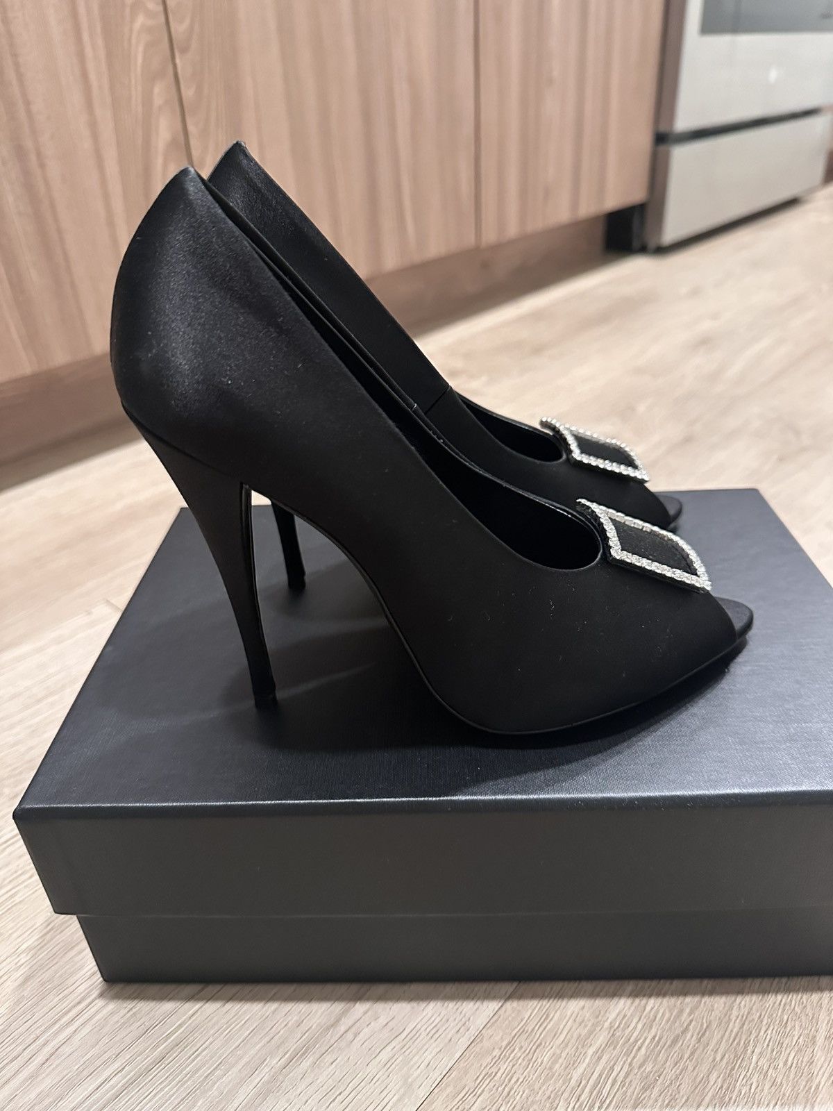 Saint Laurent Paris Franky Crystal Buckle Peep Toe Pump Size US 10.5 / IT 40.5 - 3 Thumbnail
