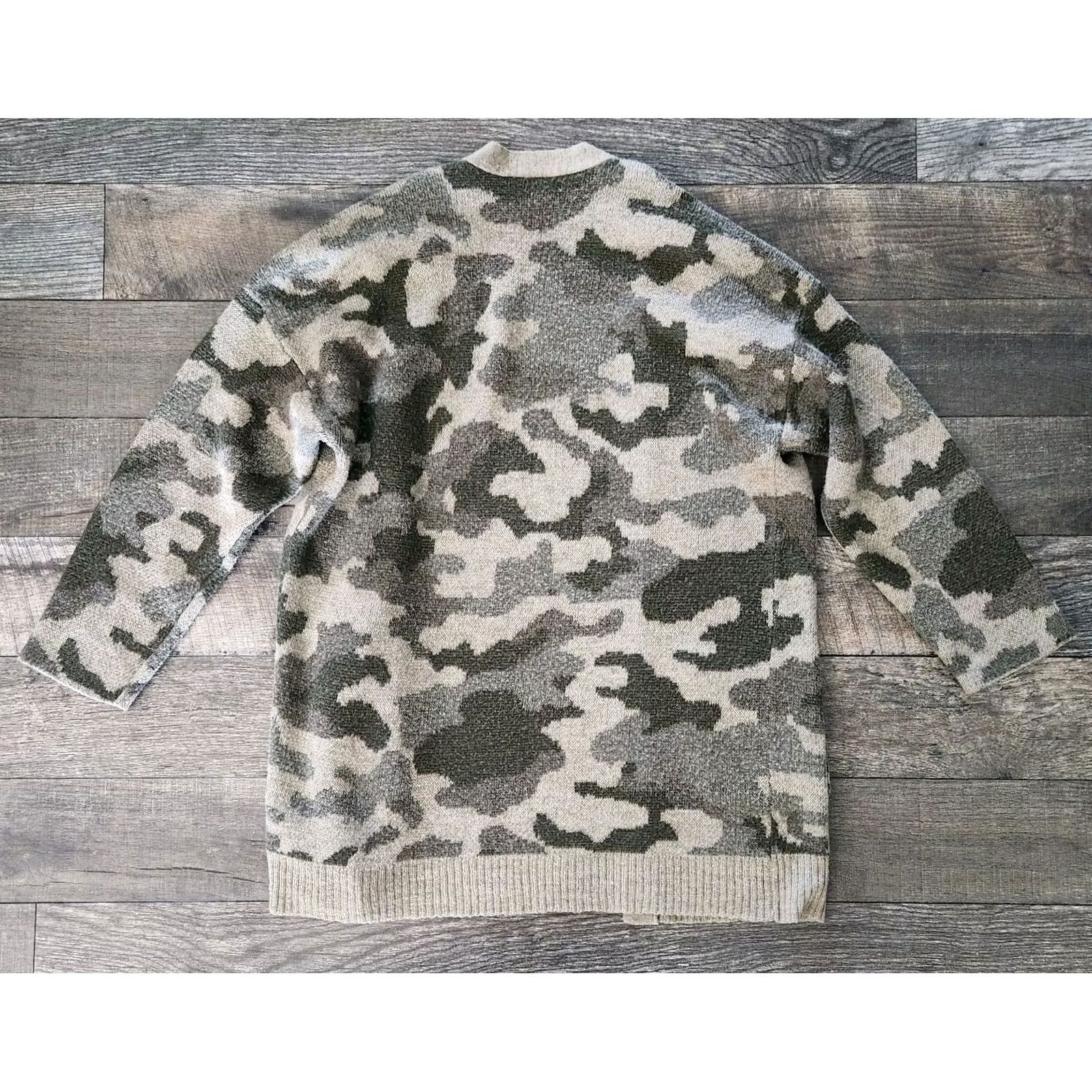 American Eagle Outfitters American Eagle Women’s Open Front Cardigan Size M Camo Cozy Pockets Sweater Knit Fall Autumn Womens Regular"} Size M / US 6-8 / IT 42-44 - 5 Thumbnail