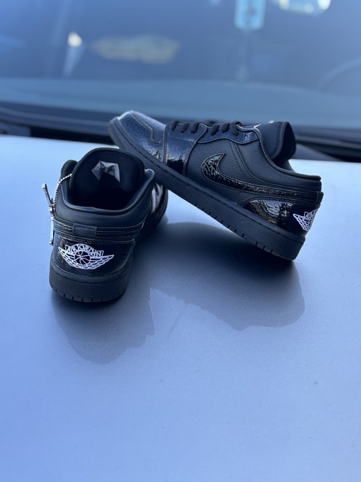 Nike Air Jordan 1s “black croc” Size US 9 / IT 39 - 2 Thumbnail