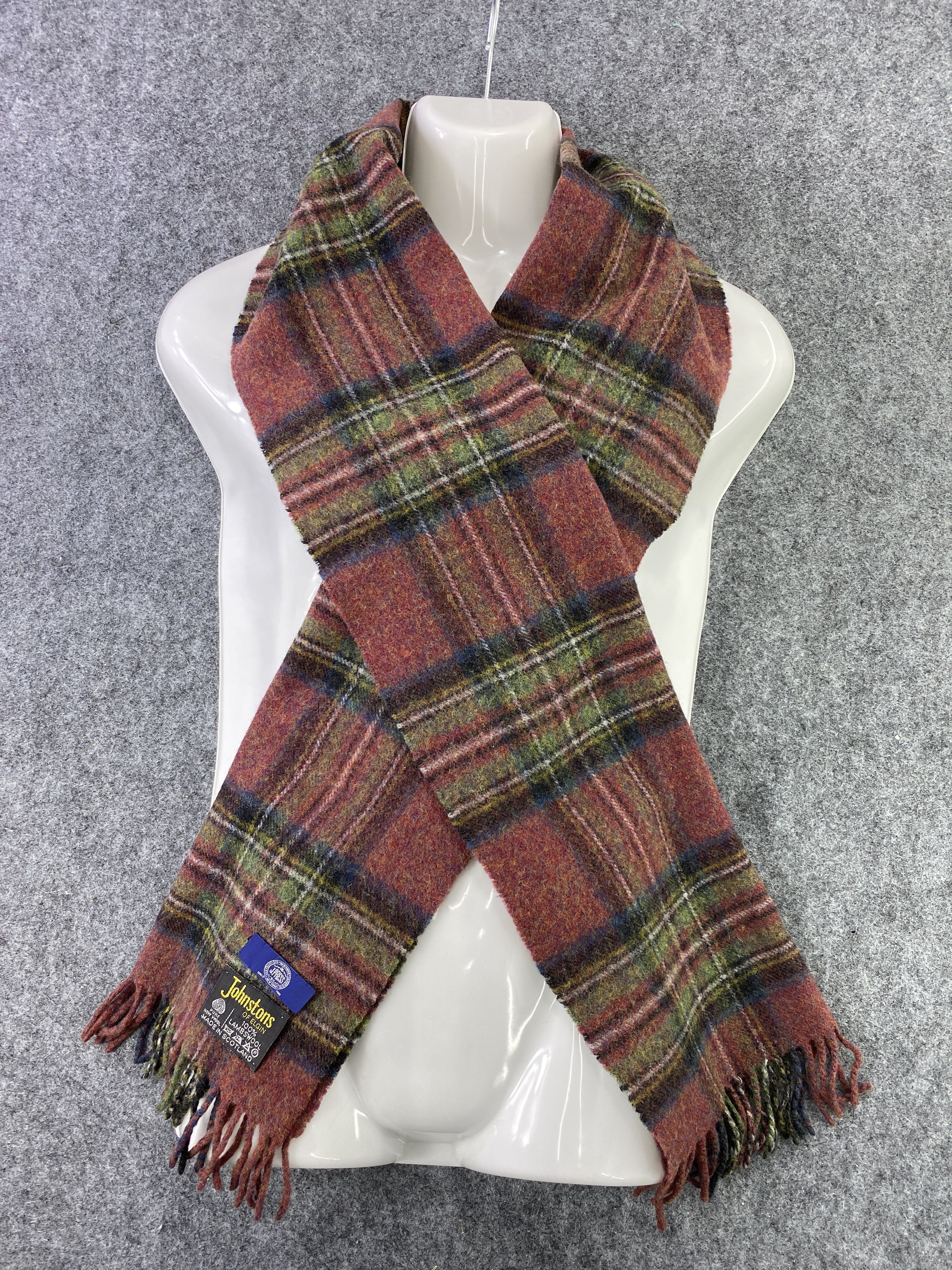 Johnstons Of Elgin Johnstons Of Elgin Scarf/Muffler/Neckwear -T336 Size ONE SIZE - 1 Thumbnail