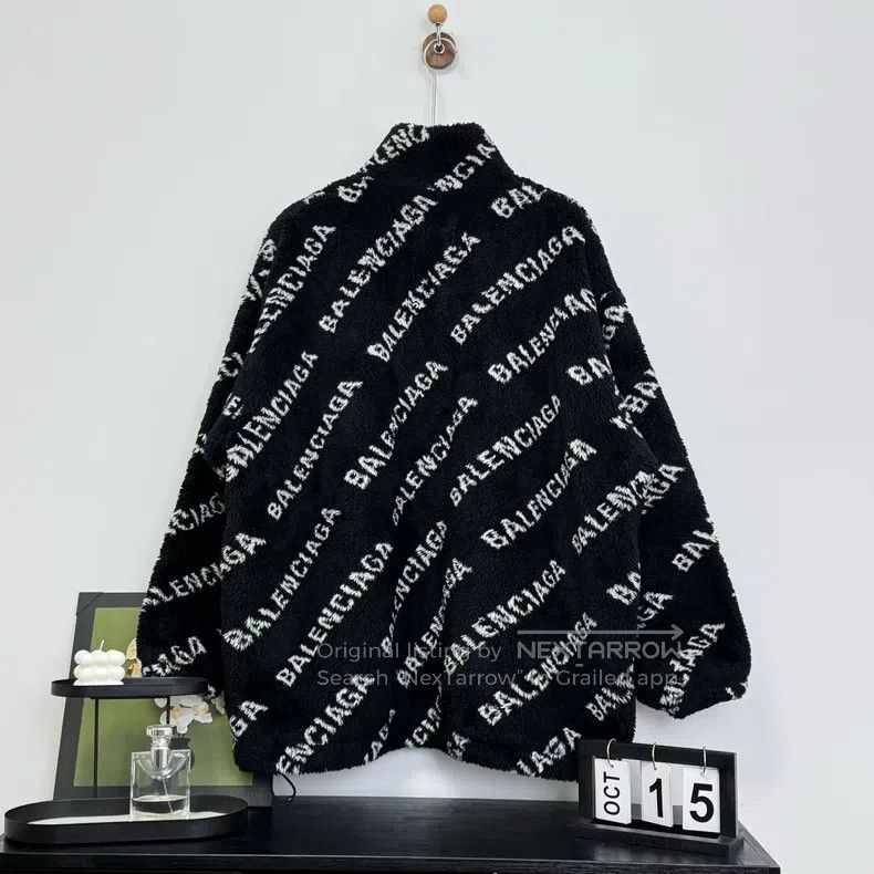 Balenciaga Balenciaga Bullet Screen Printed Teddy Jacket Size XXS / US 00 / IT 34 - 3 Thumbnail