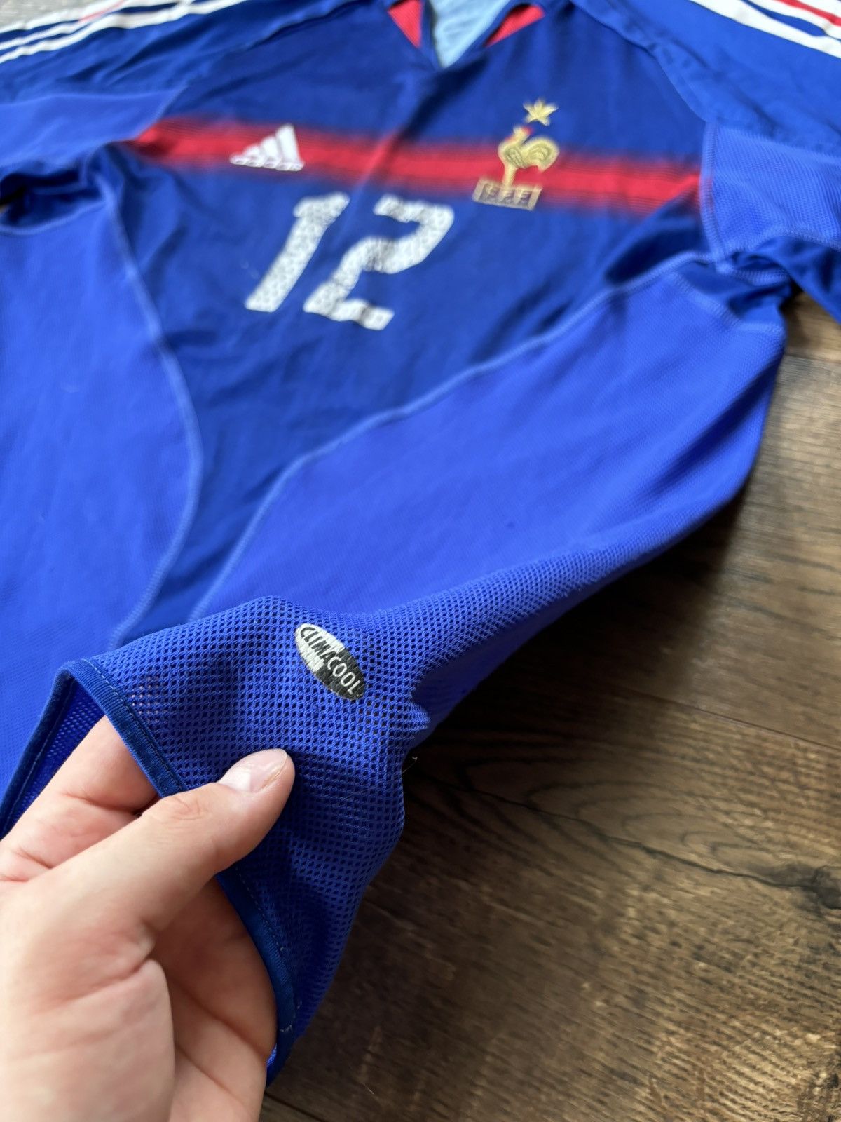 Adidas × Vintage Vintage French Home Team #12 Henry 2004-2005 Season Jersey Size US M / EU 48-50 / 2 - 3 Thumbnail