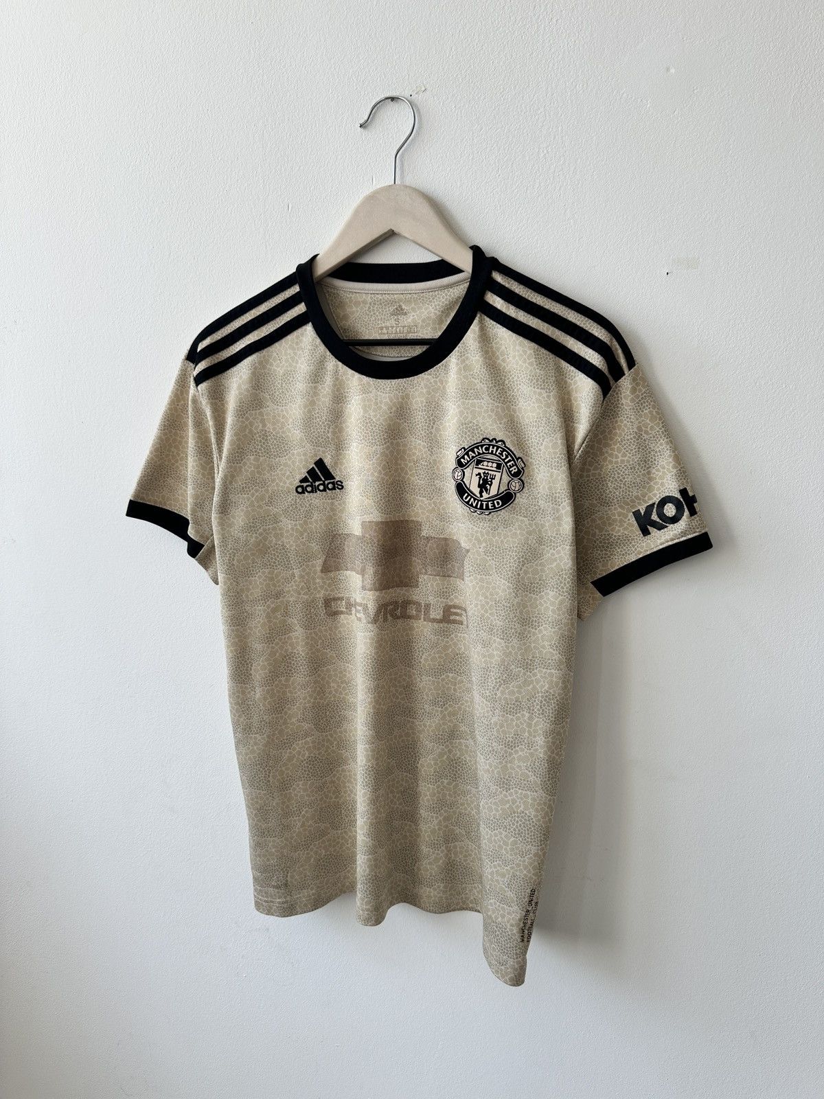 Adidas MANCHESTER UNITED 2019/2020 AWAY SOCCER JERSEY ADIDAS Size US S / EU 44-46 / 1 - 3 Thumbnail