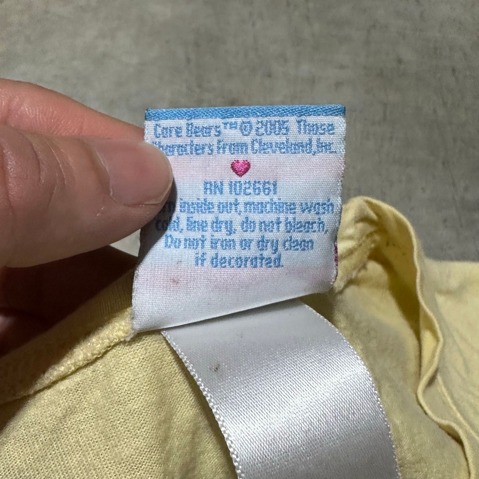 Fruit Of The Loom Vintage Y2K Care Bear “Amigas” Tee XL Size XL / US 12-14 / IT 48-50 - 3 Thumbnail