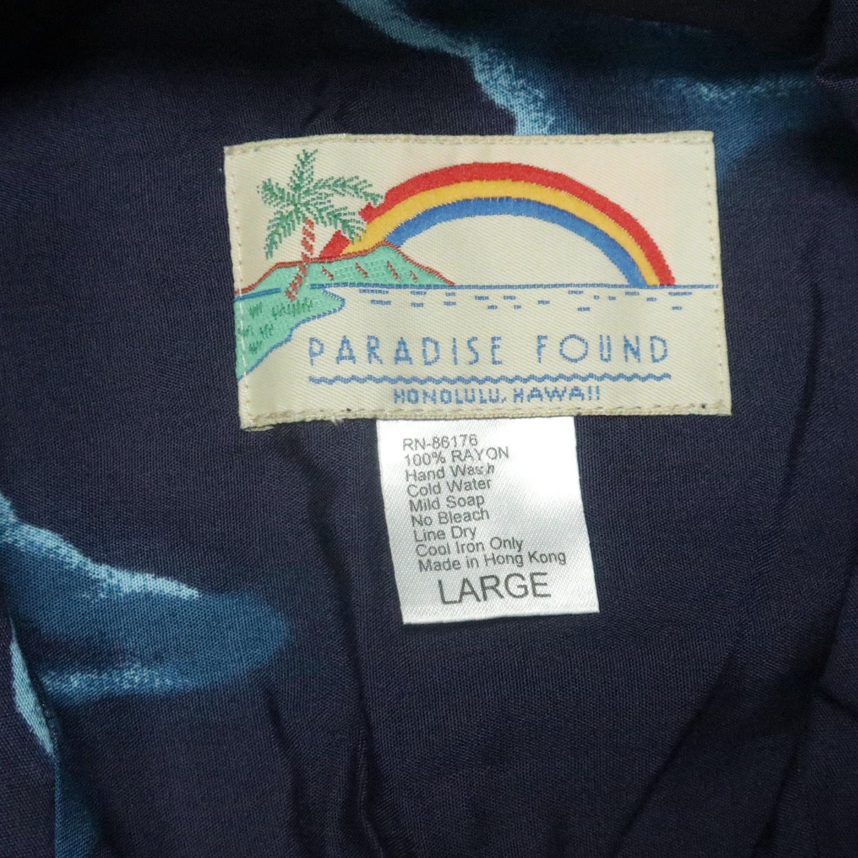 Paradise Found Paradise Found Men's Shirt Large Blue Hawaiian Surf Wave Surfboards Rayon Casual NWT Size US L / EU 52-54 / 3 - 3 Thumbnail
