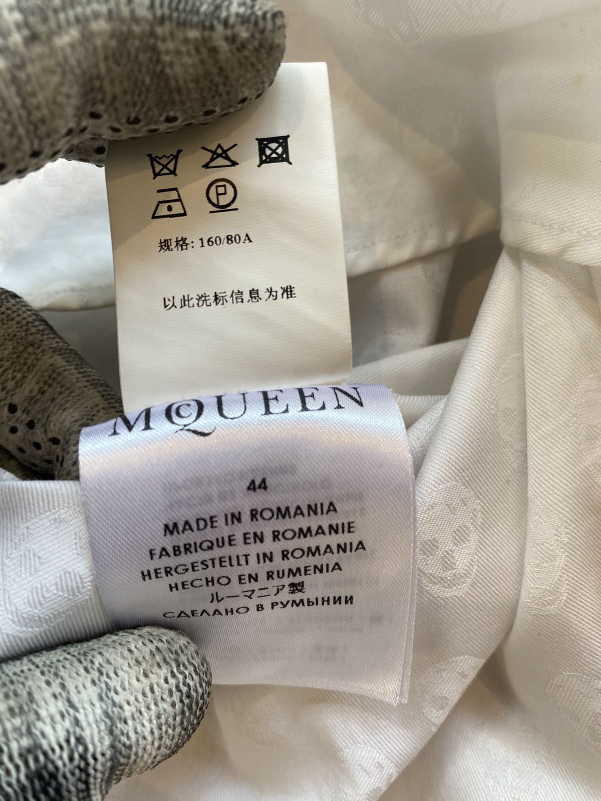 Alexander McQueen Alexander McQueen Subtle SkullShort Sleeve Shirt Size US S / EU 44-46 / 1 - 8 Thumbnail