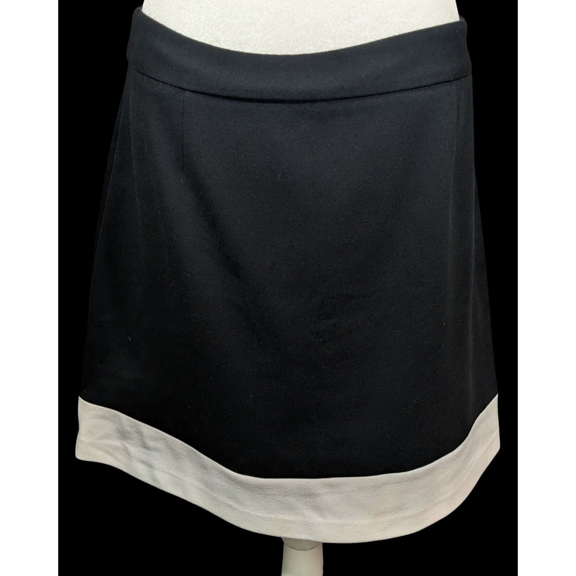 Laundry by Shelli Segal Laundry By Shelly Segal Black With White Trim Skirt Size 36" / US 14 / IT 50 - 1 Thumbnail
