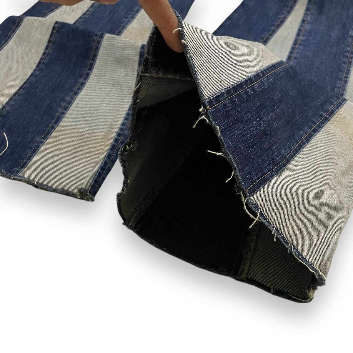 Hysteric Glamour ORIGINAL INDIGO FLARE 70'S CRAZY WIDE RETRO VTG (29×36) Size US 29 - 4 Thumbnail