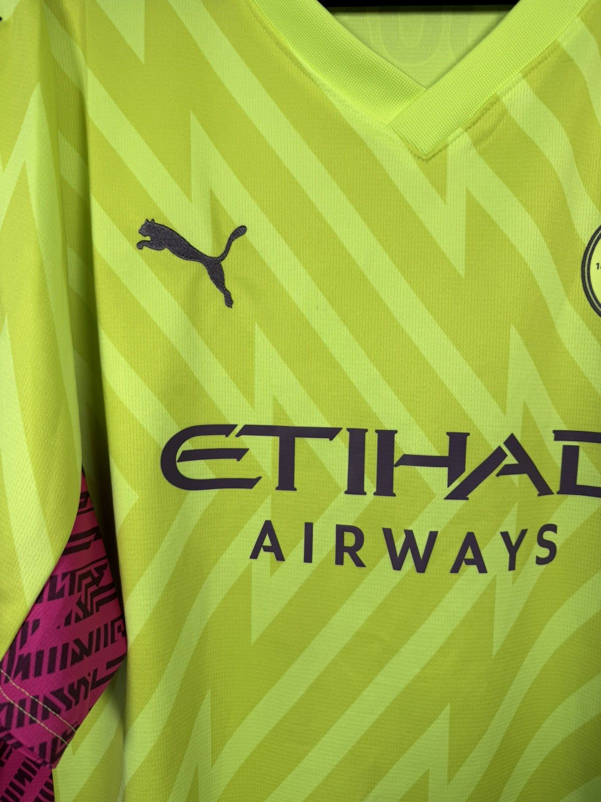 Puma × Vintage Vintage Manchester City 2023/24 GK3 Puma Soccer Jersey 3XL Size US XXL / EU 58 / 5 - 6 Thumbnail