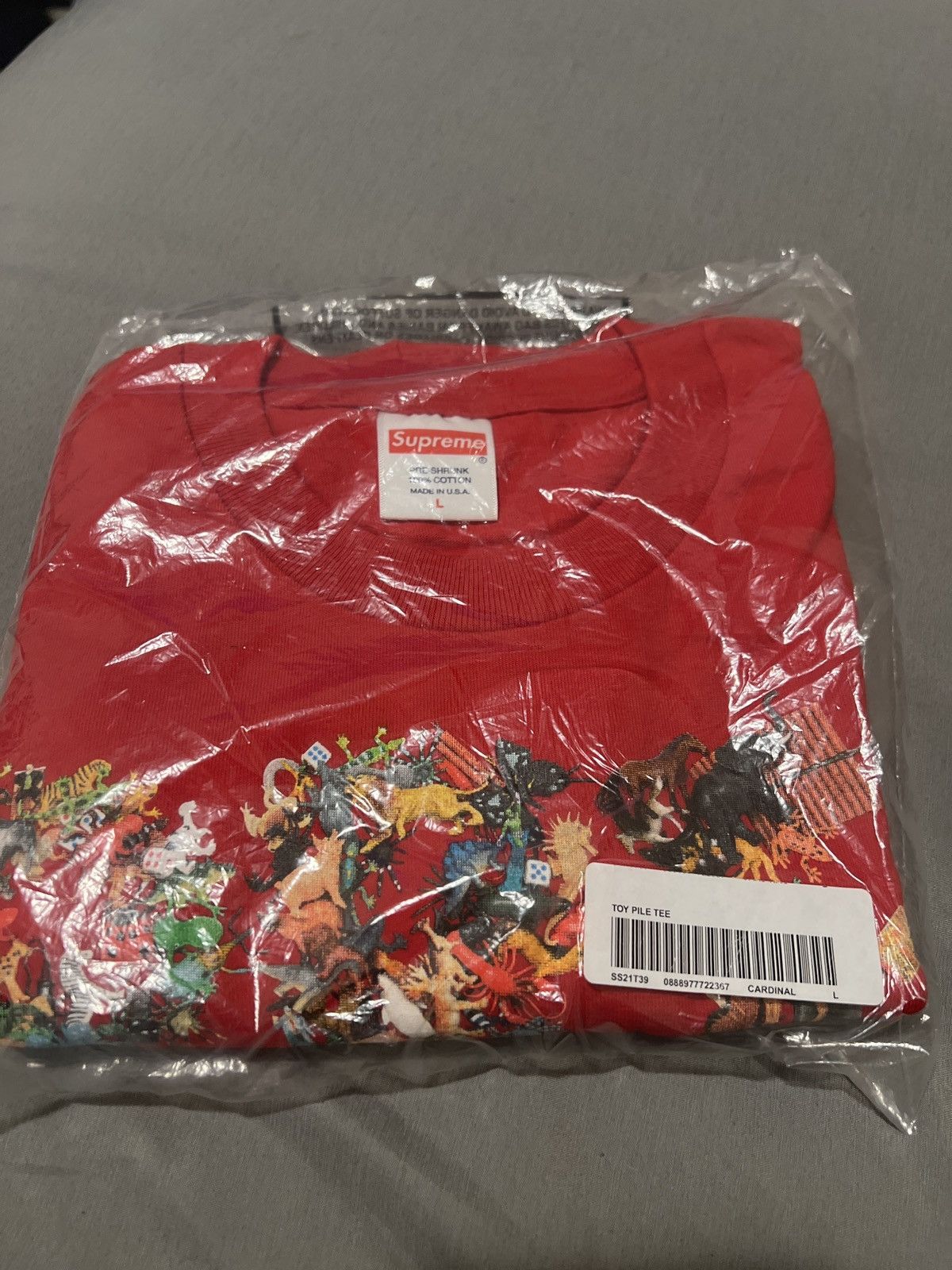 Supreme Toy Pile Tee Size US L / EU 52-54 / 3 - 1 Thumbnail