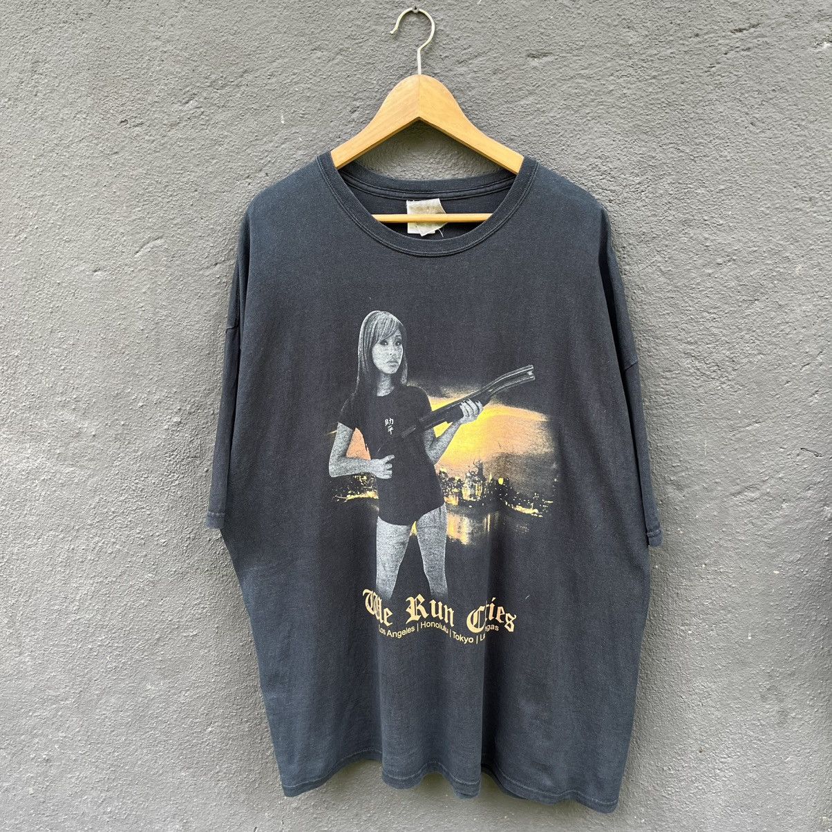 Other Thrashed Faded Y2k We Run Cities Movie Tee Size US XXL / EU 58 / 5 - 1 Thumbnail