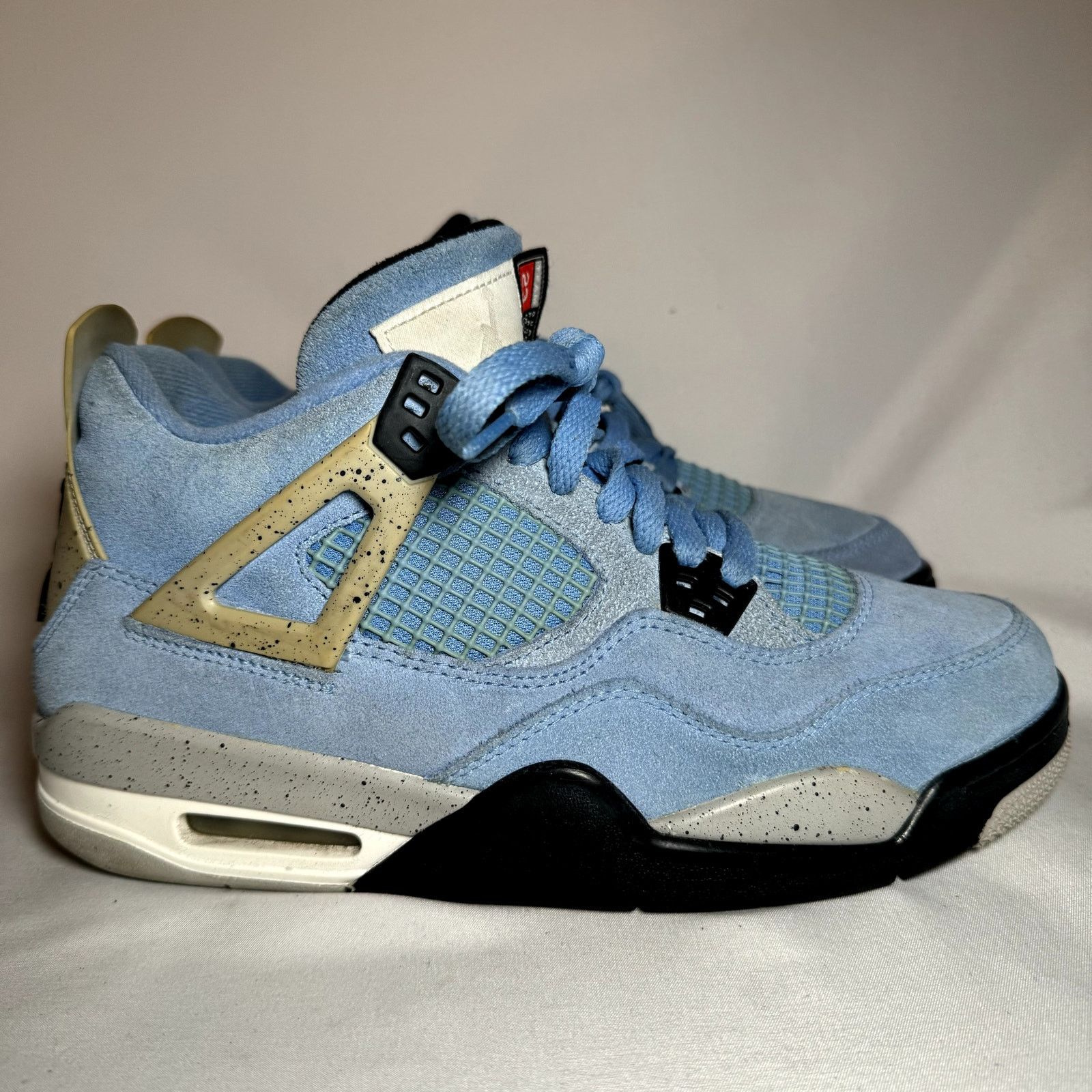 Jordan Brand × Nike Size 6.5 - Air Jordan 4 Retro GS University Blue Men's Shoes Size US 6.5 / EU 39-40 - 1 Thumbnail