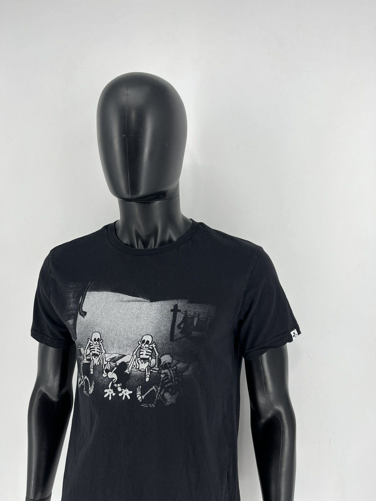 Disney × Vintage Vintage Disney Y2K Skulls T-shirt Tee Black Vintage Rock Size US M / EU 48-50 / 2 - 4 Thumbnail