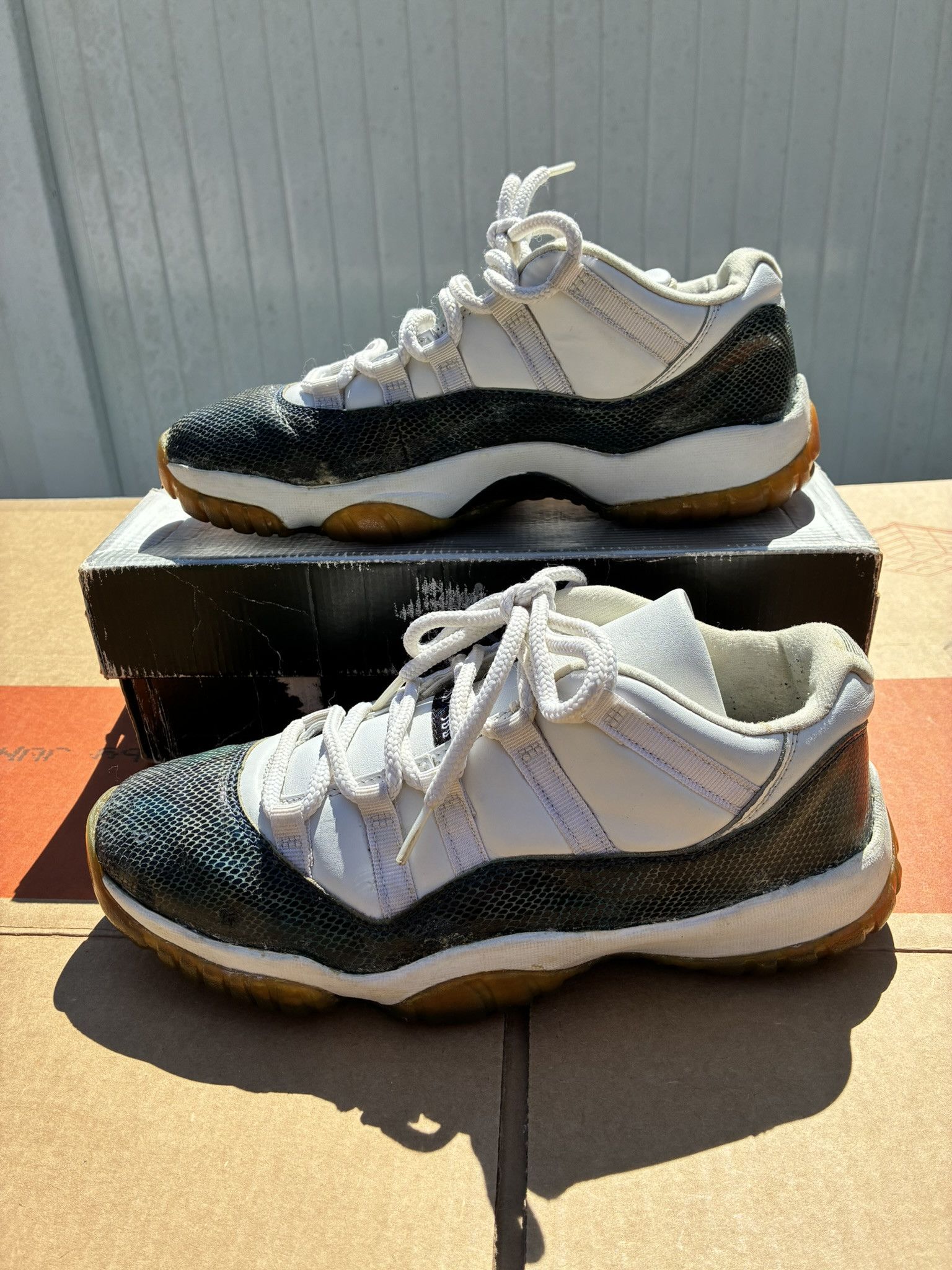 Jordan Brand Air Jordan 11 Retro Low Snakeskin 2001 Blue - Size 9 Men Size US 9 / EU 42 - 1 Thumbnail