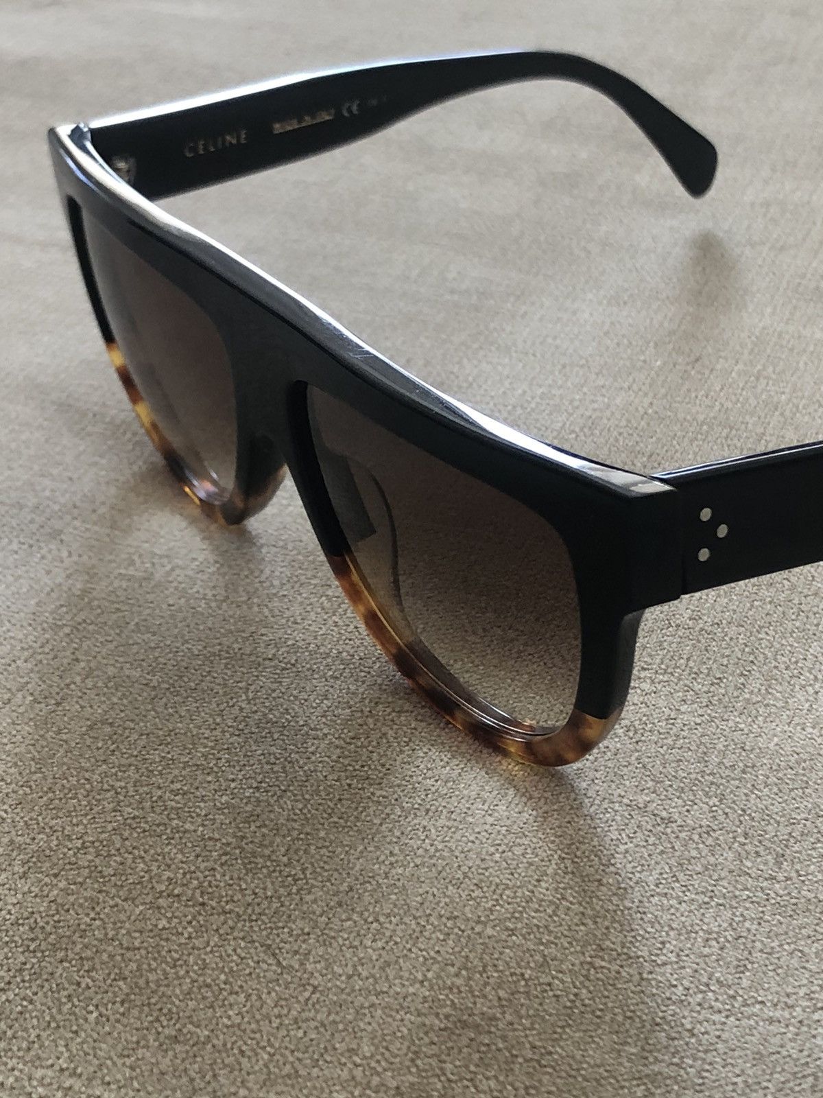 Celine CL40197U 99A Square Sunglasses - Brown Animal Havana/Grey Celine MONOCHROMS CL40197U 39A Cat Eye Yellow Grey Lens  main image 2