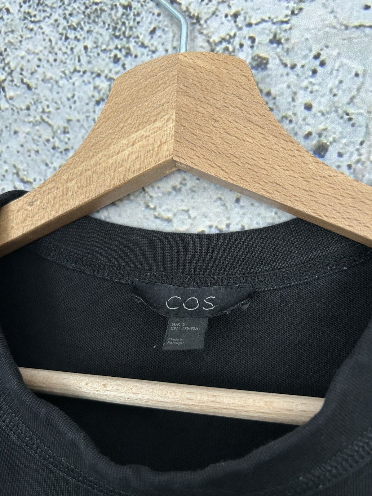 Designer COS Black Blank Tee Designer Streetwear Avant Garde Size US S / EU 44-46 / 1 - 3 Thumbnail