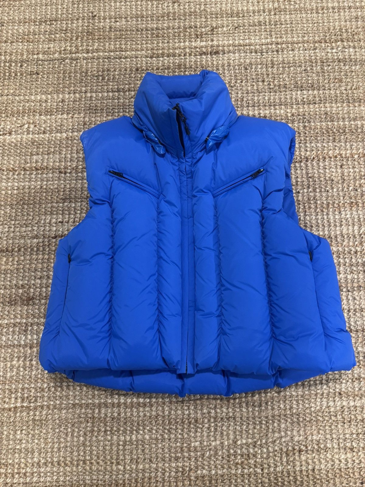 Dingyun Zhang REVERSIBLE "SWOLLEN" GILLET (BLUE) Size US S / EU 44-46 / 1 - 1 Thumbnail