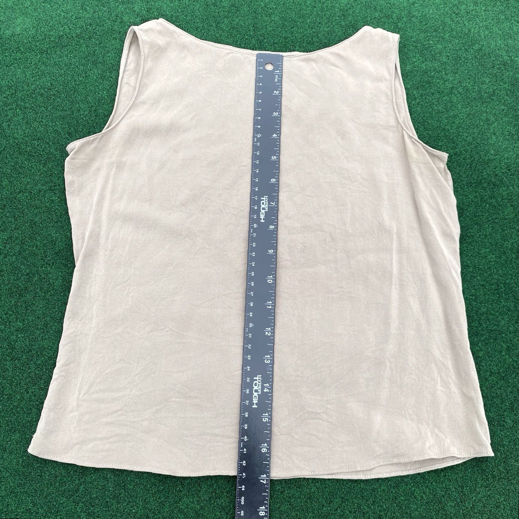 Emanuel Ungaro **Emanuel Ungaro Womens Petite Beige Sleeveless Tank Classic** User: **Emanuel Ungaro Women's Petite Beige Sleeveless Tank** Size XS / US 0-2 / IT 36-38 - 3 Thumbnail