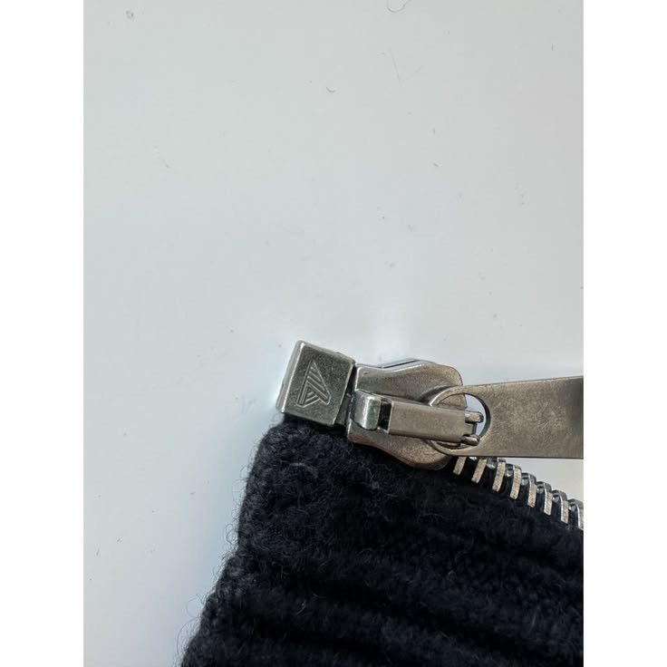 Hedi Slimane 06AW Dior Homme Cashmere Zip Knit Size US XS / EU 42 / 0 - 3 Thumbnail