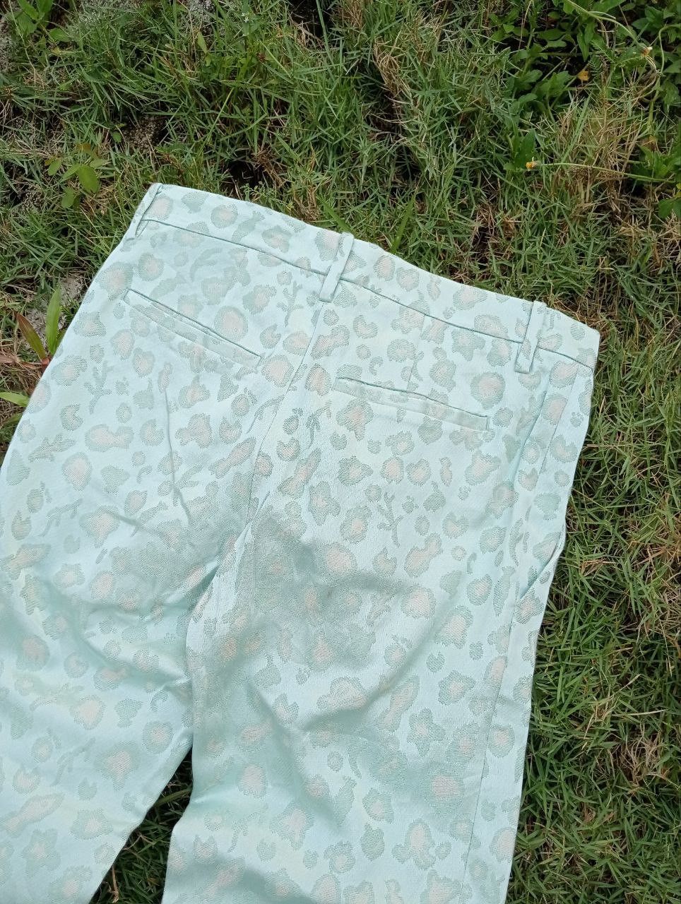 Issey Miyake TSUMORI CHISATO ISSEY MIYAKE LEOPARD ACETATE PANTS Size 30" / US 8 / IT 44 - 8 Thumbnail