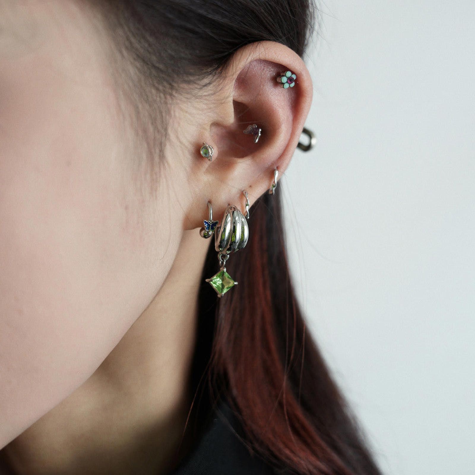 Other Chic Silver Earrings with Green Gemstone Size ONE SIZE - 2 Thumbnail