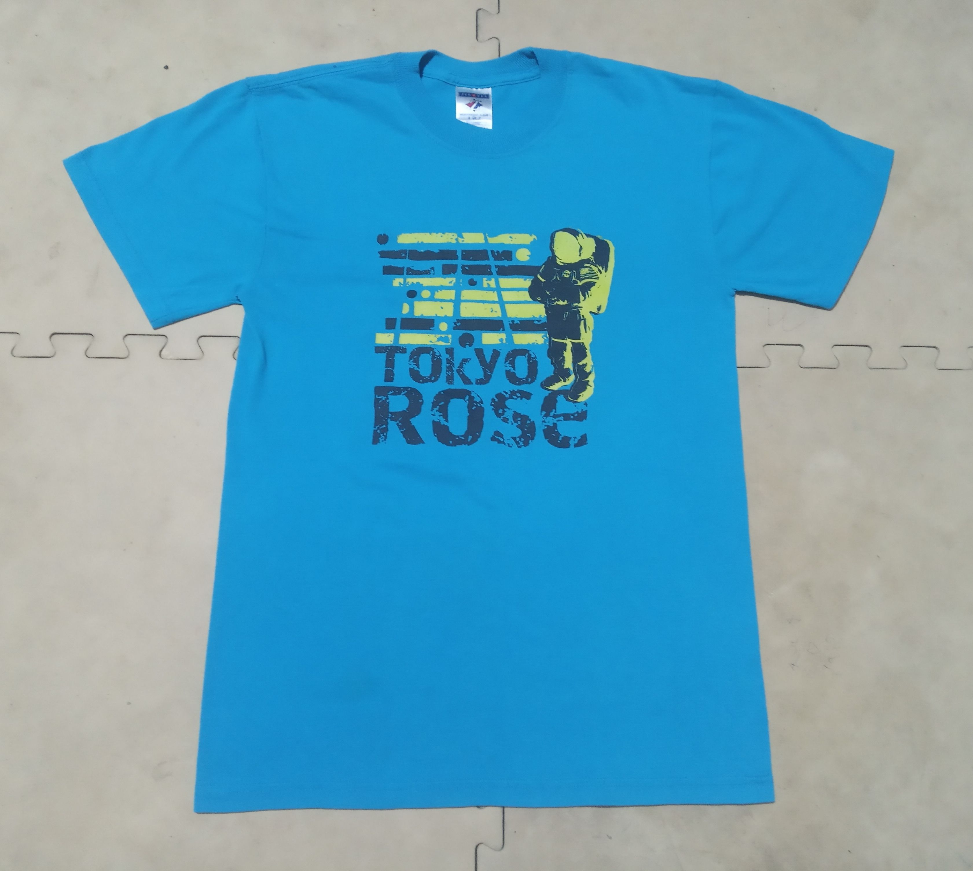 Band Tees Tokyo Rose Size US S / EU 44-46 / 1 - 1 Thumbnail