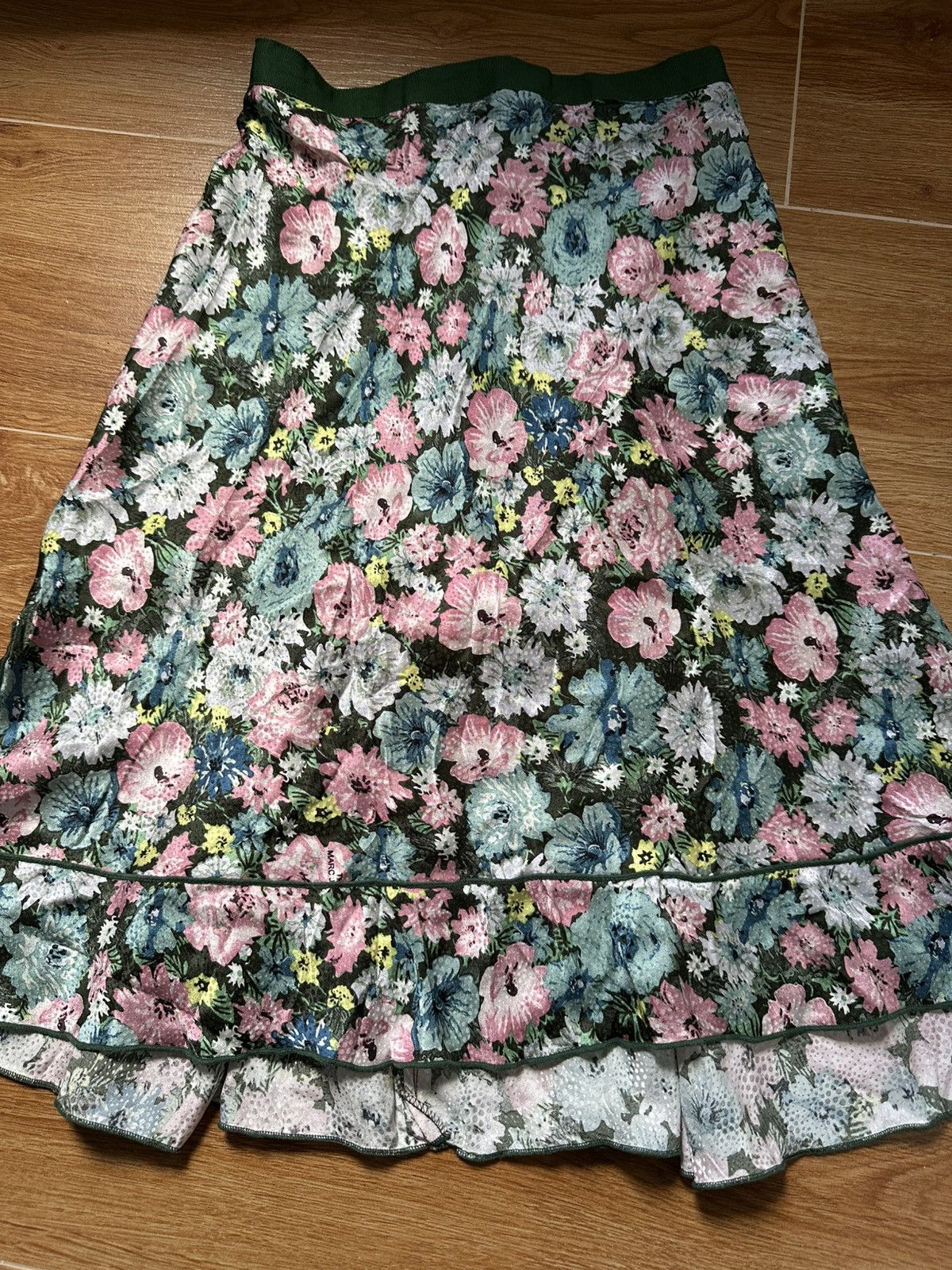 Marc Jacobs Marc Jacobs Green Floral Silk The 40s Skirt Size 25" / US 0 / IT 36 - 11 Thumbnail