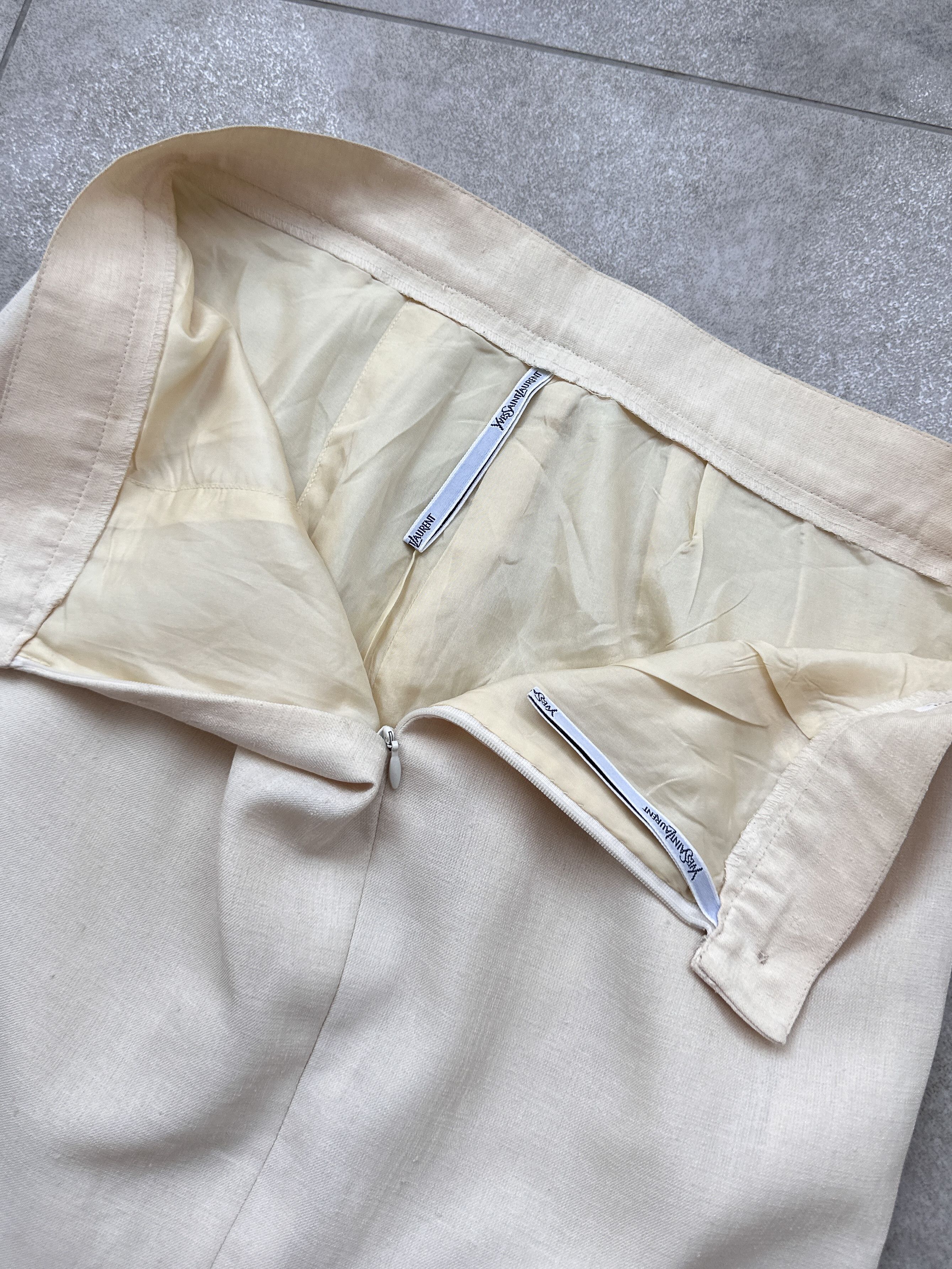 Vintage Vintage Yves Saint Laurent YSL Linen Cream Mini Skirt Size 28" / US 6 / IT 42 - 4 Thumbnail