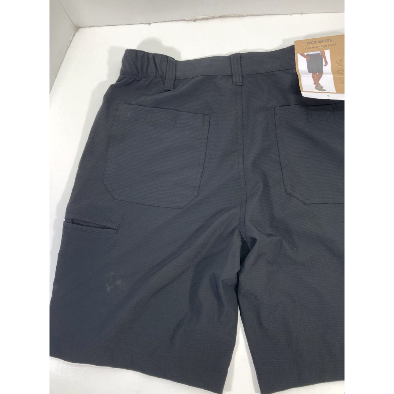 Eddie Bauer Eddie Bauer Tech Shorts Men Size Small 30X9 Black Flex Waist Hiking Camping NWT Size US 29 - 3 Thumbnail