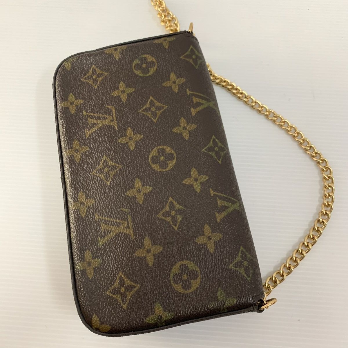Louis Vuitton Louis Vuitton Monogram Pochette Bag Size ONE SIZE - 4 Thumbnail
