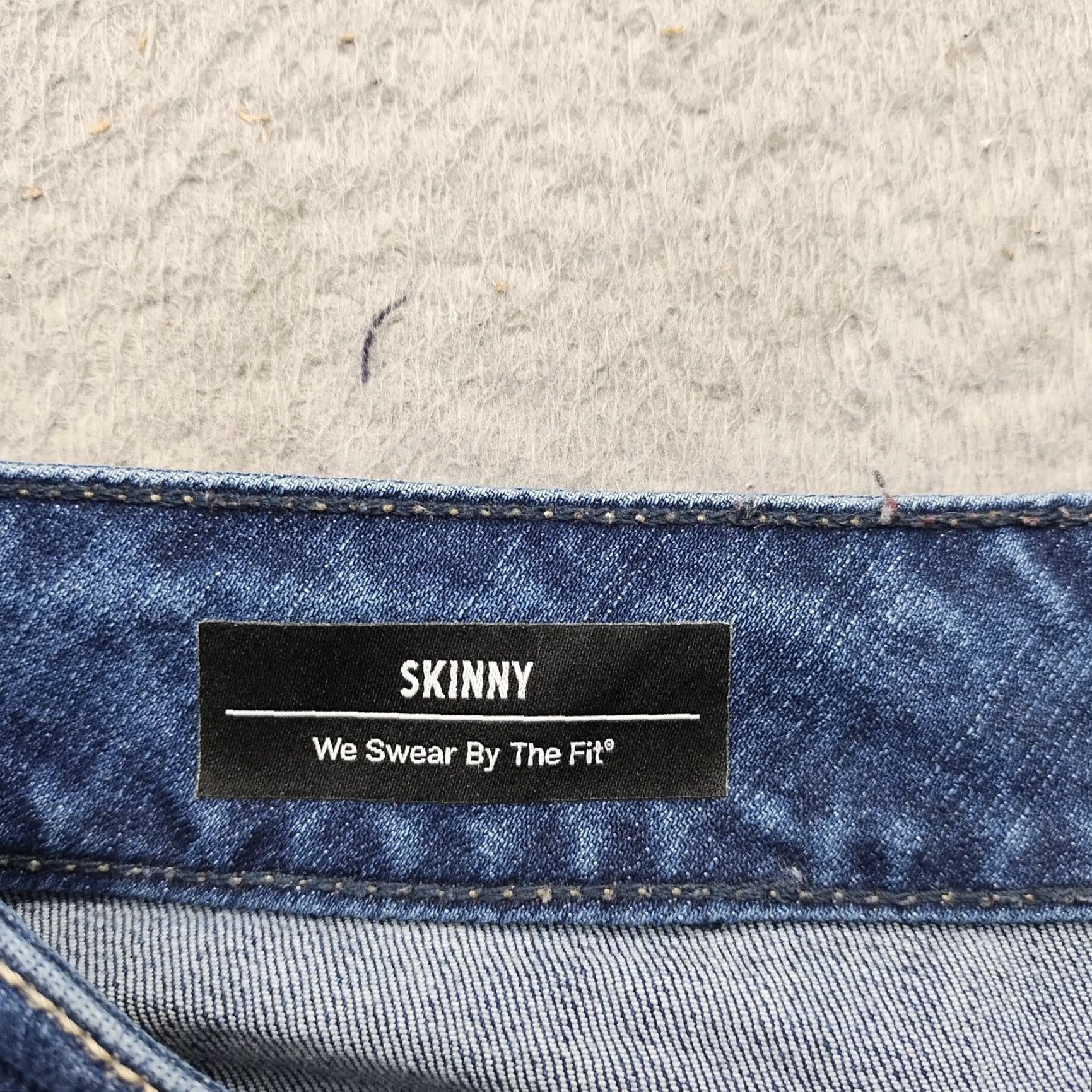 Torrid Torrid Skinny Jeans Women Size 16 Blue Denim 5-Pocket Design We Swear By The Fit Womens 16 Blue Denim Jeans Skinny 5-Pocket Design Torrid Size 38" / US 16 / IT 52 - 7 Thumbnail