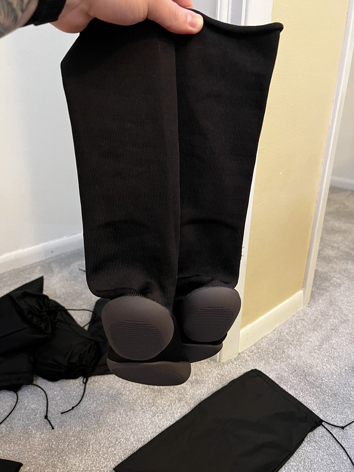 Kanye West Yzy Pods Size 2 Size US 10 / EU 43 - 4 Thumbnail