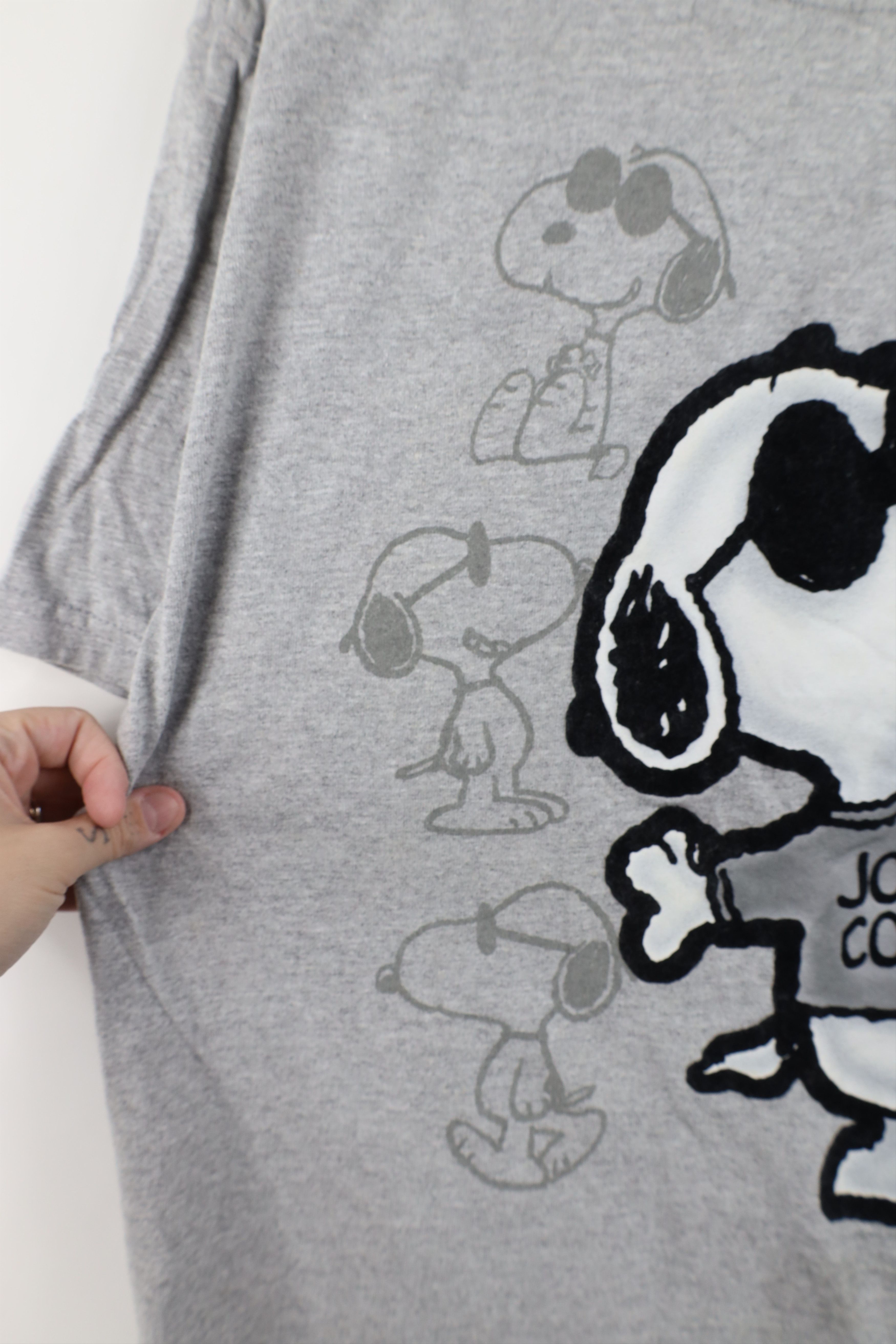 Vintage Vintage 90s Y2K Peanuts Charlie Brown Joe Cool T-Shirt Gray Size US XL / EU 56 / 4 - 8 Thumbnail