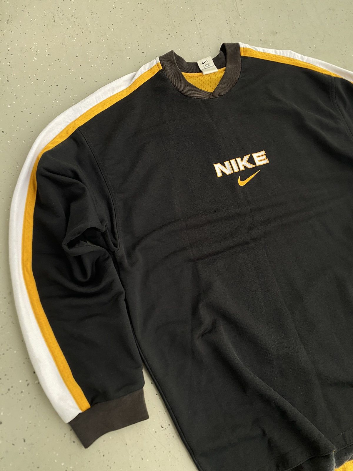 Nike Nike vintage sweatshirt 1992 90-x Pullover Size US XL / EU 56 / 4 - 2 Thumbnail