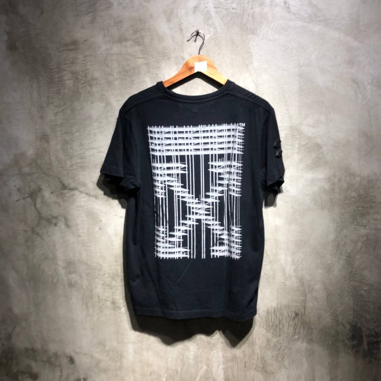 Off White Off White Industrial Arrows 3M reflective tee Grailed