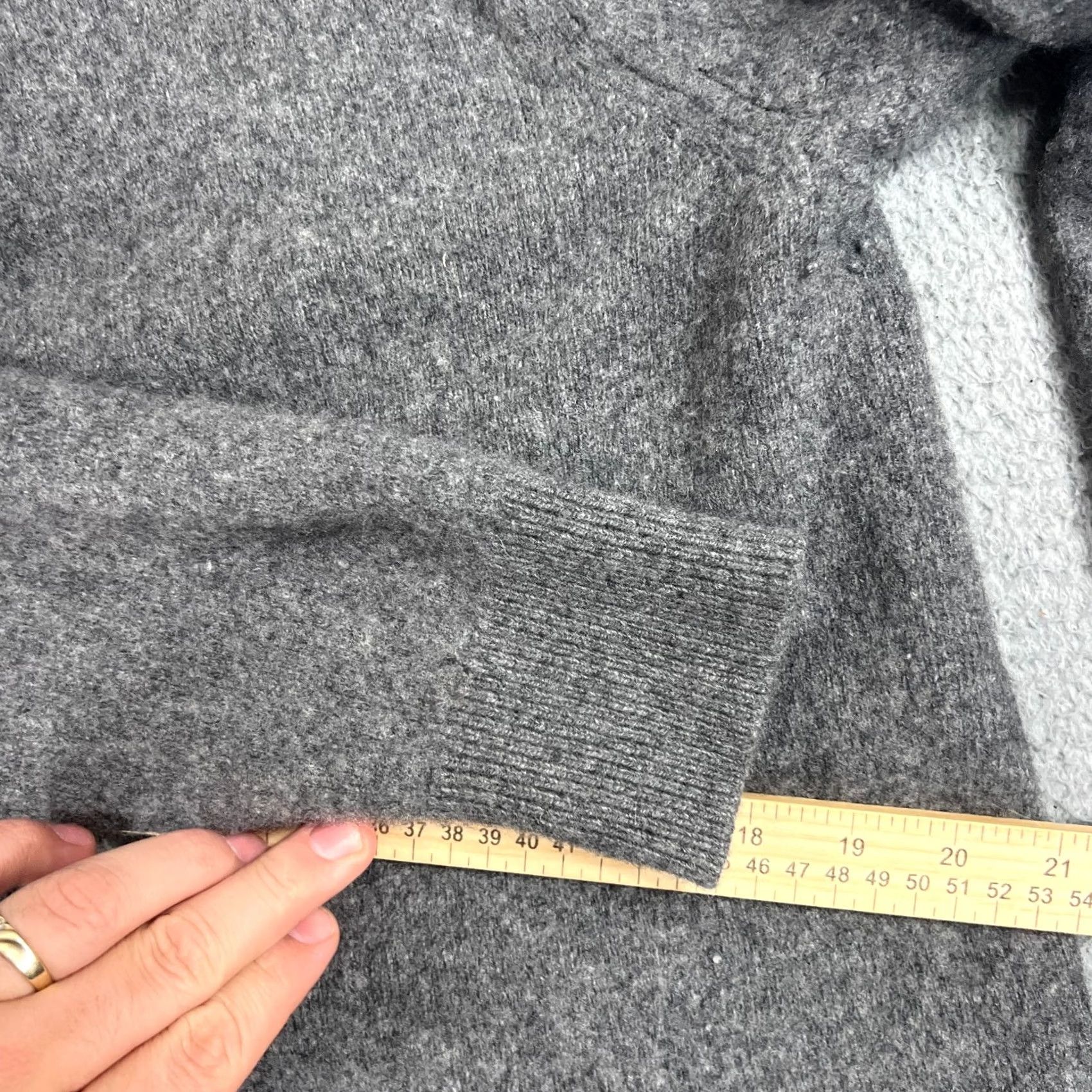 Patagonia Final Answer: Patagonia Recycled Cashmere Pullover Sweater Womens Large Gray Pre-owned Size L / US 10 / IT 46 - 6 Thumbnail