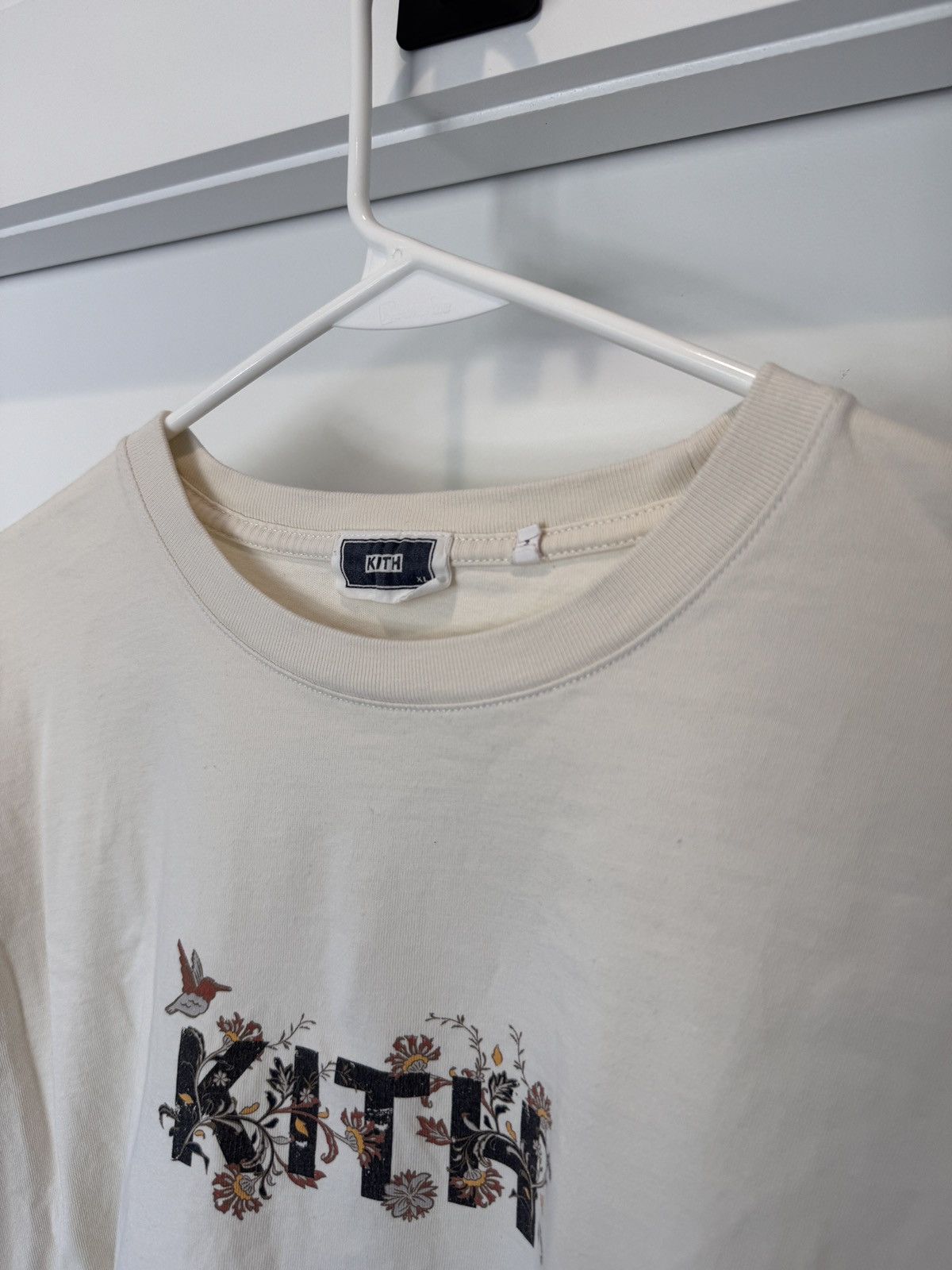 Kith Kith Jacobean Logo Sandrift Vintage Tee Size XL Size US XL / EU 56 / 4 - 5 Thumbnail