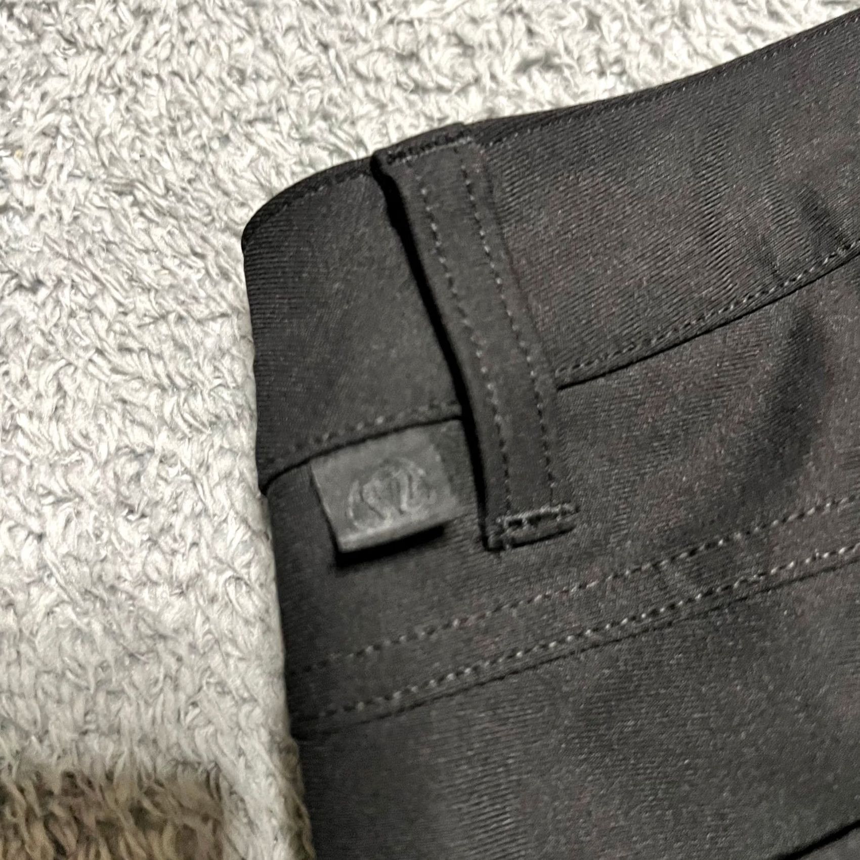 Lululemon Lululemon Pants Mens 31 x30.5 ABC Slim Fit Warpstreme Stretch M5972S Black, 30 in Inseam, Men's Ankle Pants Size 31 Regular Size US 31 - 5 Thumbnail
